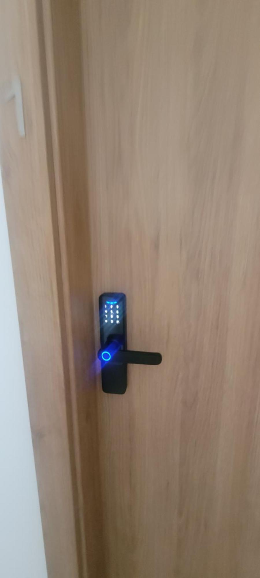 Csaladi Kikoeto Apartman Gyula Buitenkant foto