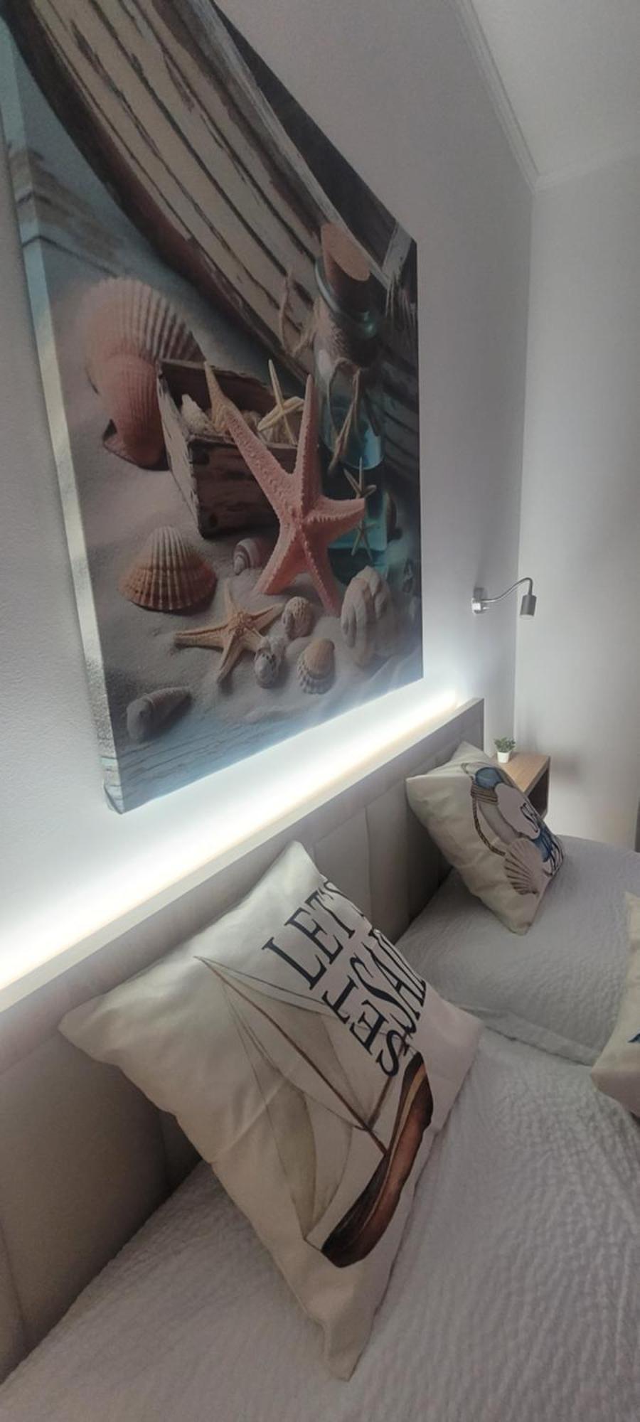 Csaladi Kikoeto Apartman Gyula Buitenkant foto